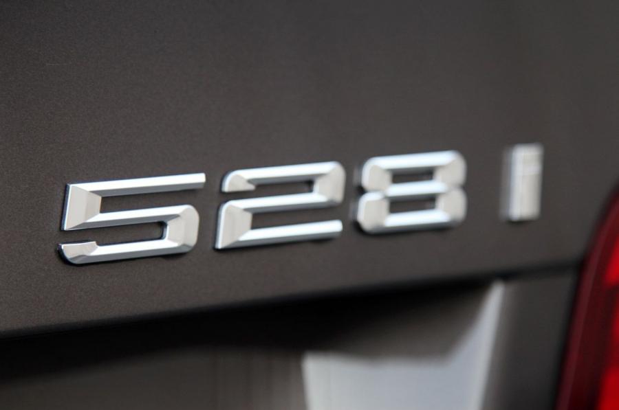  BMW 528i xDrive 2012 года  (фото 35 из 41)